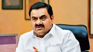 Photo of अडानी ग्रुप की कंपनियों के शेयर में आई गिरावट