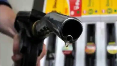 Photo of यूपी के इन प्रमुख शहरों में घटे पेट्रोल डीजल के दाम