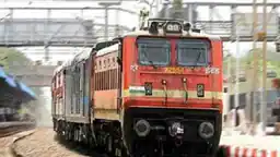 Photo of यूपी में कोहरे का असर ट्रेनों पर पड़ने लगा, रेलवे ने ट्रेनों को ले कर जार किया निर्देश