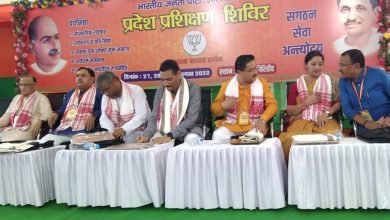 Photo of कर्नाटक कांग्रेस के सचिव सतीश जारकीहोली के विवादित बयान को लेकर भाजपा विपक्षी दल को घेरने की तैयारी में