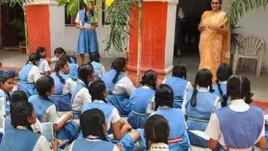 Photo of बिहार सरकार शहरी क्षेत्र में स्थित सभी कन्या विद्यालयों में   लगाने जा रही सेनेटरी पैड व डिस्पोजल मशीन