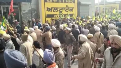 Photo of जीरा के गांव मसूर वाला में पुलिस ने प्रदर्शनकारी किसानों पर किया लाठीचार्ज, जाने पूरा मामला