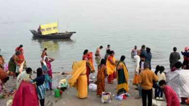 Photo of बिहार के अलग-अलग जिलों में भीषण ठंड के बीच श्रद्धालुओं ने पाप नाशनी गंगा में आस्था की डुबकी लगाई.. 