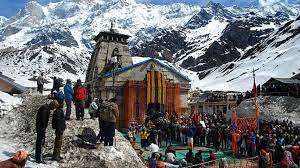 Photo of केदारनाथ में अब तक हेली टिकट बुक कराने से 5 हजार से अधिक यात्रियों को बिना दर्शन लौटना पड़ा..