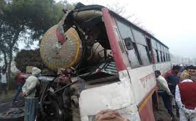 Photo of यूपी रोडवेज बसों से होने वाले हादसों पर बड़ा खुलासा हुआ, जानें क्या