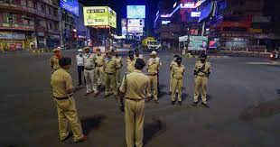 Photo of बेंगलुरु पुलिस स्कूलों और कॉलेजों के आस-पास सक्रिय ड्रग माफिया को निशाना बनाकर छापेमारी कर रही..