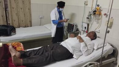 Photo of हादसे के बाद पूर्व सीएम हरीश रावत जौलीग्रांट अस्पताल में भर्ती
