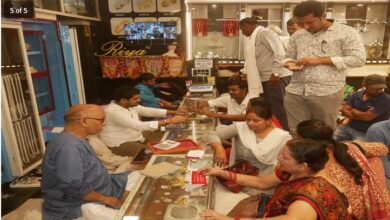 Photo of वाराणसी में लोगों ने 24 घंटे में करोड़ की  सोना-चांदी खरीदारी