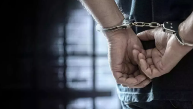 Photo of बेटे को गिरफ्तार करने पहुंची पुलिस पर पिता ने चलाई गोली,पढ़े पूरी खबर