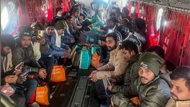 Photo of सुरंग से लौटने के बाद मजदूर बोले- लौटकर फिर काम में जुटेंगे