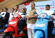 Photo of असम में मेधावी छात्रों को राज्य सरकार का तोहफा