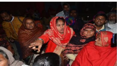 Photo of बरेली: भाजपा सांसद के घर के बाहर धरना दे रहे किसानों की पिटाई