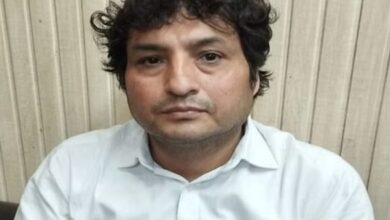 Photo of पांच हजार के लिए चक्कर में फंस गया नगर निगम का कनिष्ठ लिपिक, पढ़े पूरी खबर