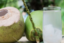 Photo of शरीर में हो रही पानी की कमी, तो पीएं नारियल पानी और जाने अनगिनत फायदे