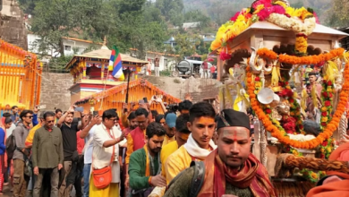 Photo of बाबा केदार चले अपने धाम: दूसरे पड़ाव के लिए किया डोली ने प्रस्थान