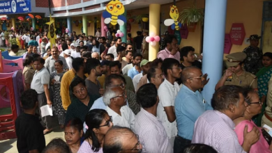 Photo of यूपी: पहले दो घंटे में रायबरेली में 13.5 फीसदी मतदान, लखनऊ में पड़े 10 प्रतिशत वोट