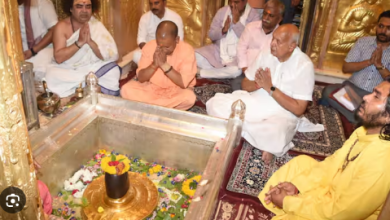 Photo of सीएम योगी ने काशी विश्वनाथ मंदिर में की पूजा-अर्चना