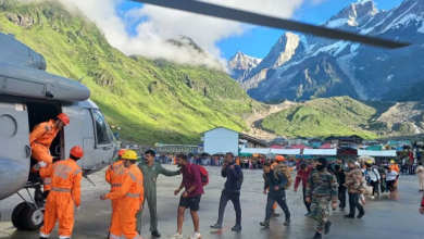 Photo of केदारनाथ में फंसे श्रद्धालुओं के बचाव अभियान में चिनूक-MI17 हेलीकॉप्टर भी शामिल