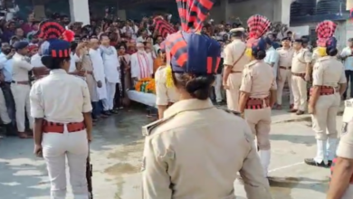 Photo of बिहार: पंचतत्व में विलीन हुईं लोक गायिका शारदा सिन्हा