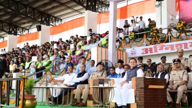 Photo of सीएम धामी ने अग्निशमन सेवा सप्ताह के अवसर पर अग्निशमन कर्मियों को किया सम्मानित