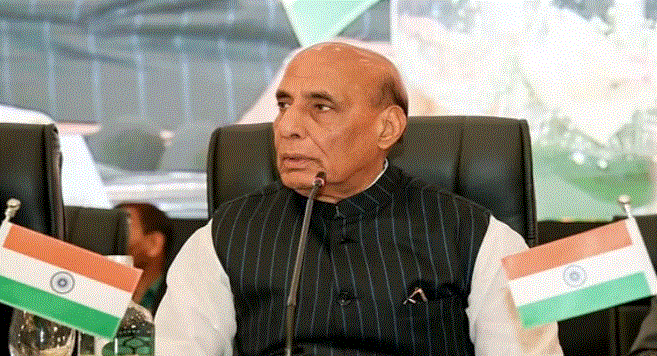Photo of राजनाथ सिंह की बैठक शुरू, तीनों सेना प्रमुख और CDS भी मौजूद