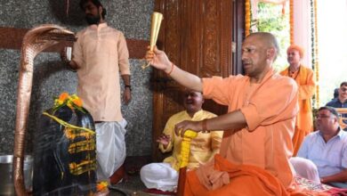 Photo of यूपी: रुद्राभिषेक कर सीएम योगी ने की लोक मंगल की कामना