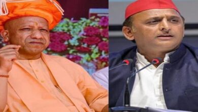 Photo of सियासी जमीन पर ‘हरा’ बनाम ‘भगवा’: अखिलेश की मस्जिद में बैठक, सीएम योगी की पुष्पवर्षा…