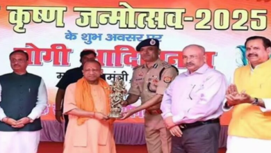 Photo of श्रीकृष्ण जन्माष्टमी पर लखनऊ पुलिस रिजर्व लाइन पहुंचे सीएम योगी…