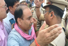 Photo of वाराणसी के पराड़कर भवन में कार्यक्रम रोकने पर कांग्रेस का हंगामा