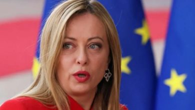 Photo of क्यों स्मोकिंग नहीं छोड़ पा रहीं इटली की पीएम मेलोनी