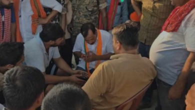 Photo of वैशाली: वोट मांगने पहुंचे बीजेपी विधायक को ग्रामीणों ने खदेड़ा
