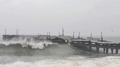 Photo of श्रीलंका में तबाही मचाने के बाद दक्षिण भारत की ओर बढ़ रहा तूफान