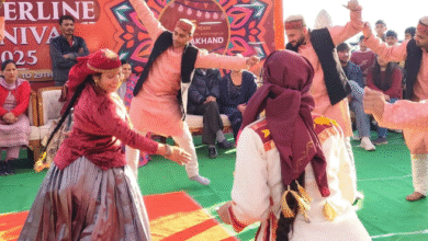Photo of मसूरी चल रहा है विंटरलाइन कार्निवाल, आमजन के साथ पर्यटक भी ले रहे हैं इसका आनंद