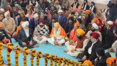 Photo of पटना साहिब पहुंचे राज्यपाल आरिफ मोहम्मद खान, गुरु गोविंद सिंह जी के प्रकाश उत्सव पर टेका माथा