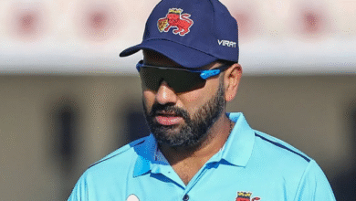 Photo of रोहित शर्मा उत्‍तराखंड के खिलाफ ‘गोल्‍डन डक’ पर हुए आउट, निराश फैंस स्‍टेडियम छोड़कर गए