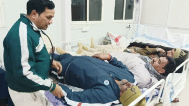 Photo of पटना में पुलिस टीम पर हमला, छह पुलिसकर्मी घायल; शव मिलने के बाद आक्रोशित हो गए थे ग्रामीण