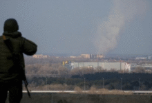 Photo of शांति प्रयासों के बीच रूस ने यूक्रेन पर दागे 653 ड्रोन व 51 मिसाइलें