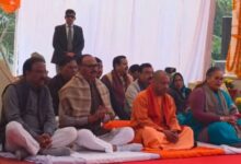 Photo of सीएम योगी ने गांधी जी की प्रतिमा पर अर्पित की पुष्पांजलि