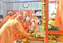 Photo of सीएम योगी ने चढ़ाई गुरु गोरखनाथ को आस्था की खिचड़ी