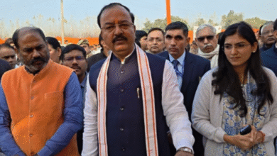 Photo of डिप्टी सीएम केशव प्रसाद मौर्य ने जल निगम की एक्सईएन का झूठ पकड़ा