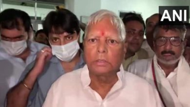 Photo of मुलायम से मेदांता अस्पताल मिलने गए लालू, जाने क्या कहा