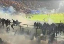 Photo of इंडोनेशिया में फुटबाल मैच में दंगों के, दौरान 174 लोगों की मरने का सुचना