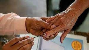 Photo of हरियाणा की आदमपुर सीट 5 दशक से भजनलाल परिवार का गढ़ रहा, वहीं बिहार में नीतीश कुमार की चुनावी परीक्षा