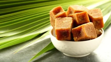 Photo of बेहद लाभकारी है सुबह खाली पेट गुड़ का पानी पीने, पढ़े लाभ