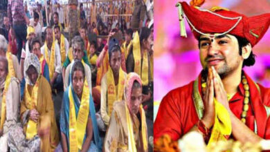 Photo of बागेश्वर धाम में धीरेंद्र शास्त्री ने 220 ईसाइयों की घर वापसी कराई, पढ़े पूरी ख़बर