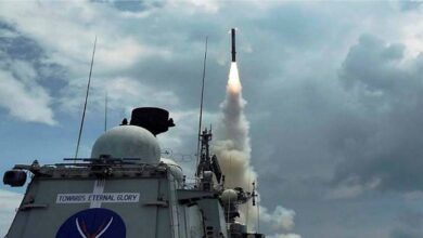 Photo of INS मोरमुगाओ ने ब्रह्मोस सुपरसोनिक क्रूज मिसाइल फायरिंग के दौरान बुल्स आई पर सफलतापूर्वक अपना पहला निशाना साधा