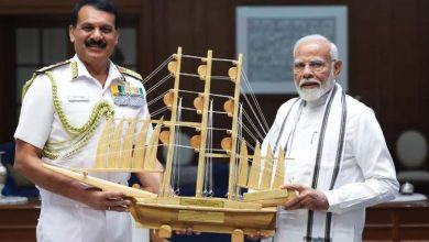 Photo of नौसेना प्रमुख ने पीएम मोदी से की मुलाकात