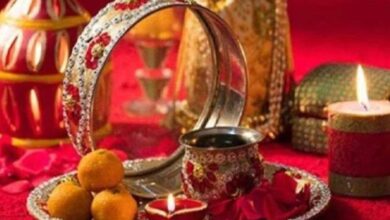 Photo of करवा चौथ पर चांद न दिखने पर इस तरह खोलें अपना व्रत