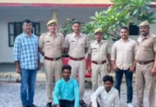 Photo of युवक की हत्या के आरोप में दो सगे भाई गिरफ्तार