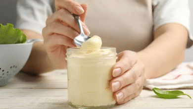 Photo of बिना अंडे के घर पर बनाएं बाजार जैसी क्रीमी मेयोनीज